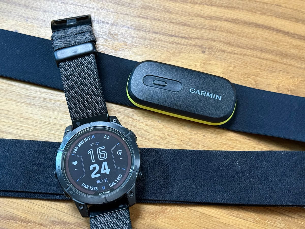 Montre et brassard Garmin HRM-600